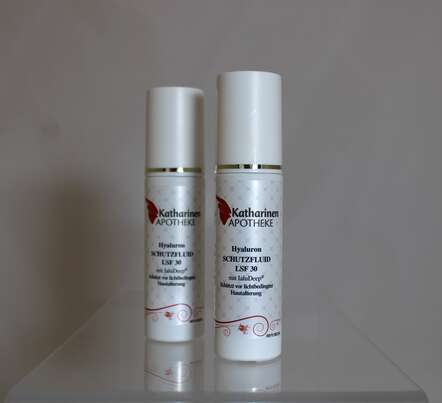Sie sehen eine Packung Hyaluron Schutzfluid LSF30 30ml, Produktbild: 01 Hyaluron Schutzfluid LSF30 30ml, A-Nr.: 8027122 - 01