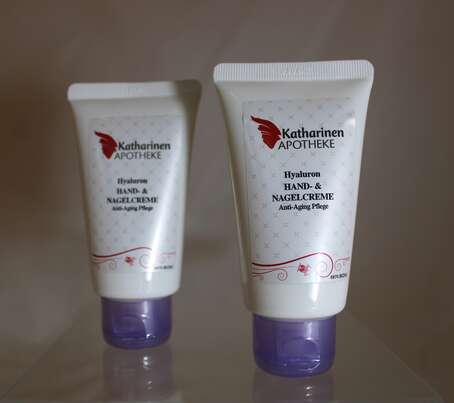 Sie sehen eine Packung Hyaluron Hand-&Nagelcreme 75ml, Produktbild: 01 Hyaluron Hand-&Nagelcreme 75ml, A-Nr.: 8030331 - 01
